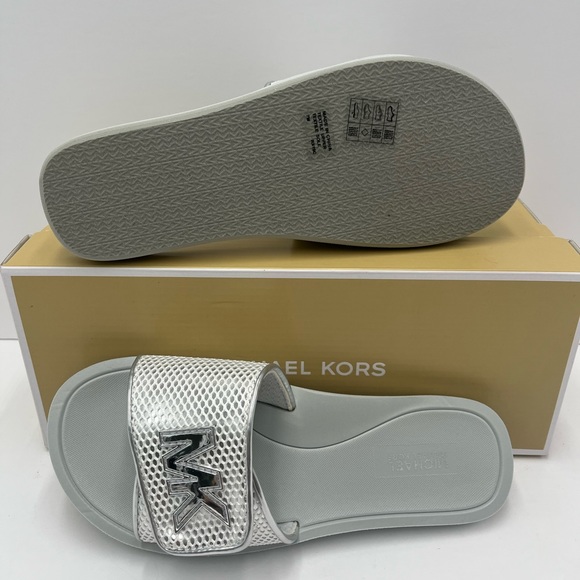 New Michael Kors Palmer Slide - Picture 4 of 8